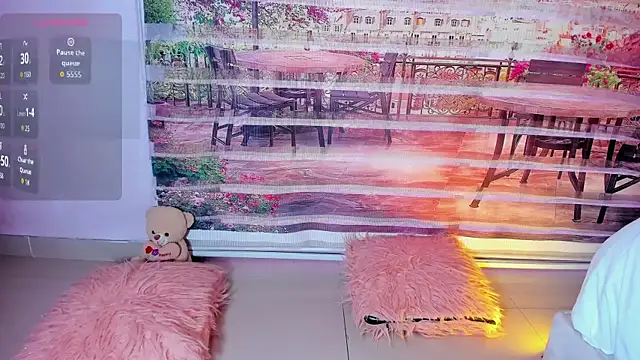 Snapshot of little_doll18_ chatting on July 10, 9:04 pm little doll18 online show from July 10, 9:04 pm