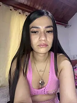 Snapshot of chloe_evans0 chatting on June 26, 10:04 pm chloe evans0 online show from June 26, 10:04 pm