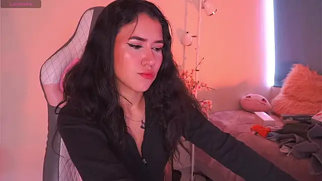 Megan Starling online show from April 7, 2:41 pm