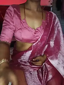 mayakapoor880 online show from May 26, 5:27 am
