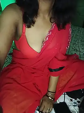 mayakapoor880 online show from May 15, 5:44 pm