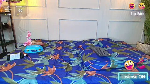 Snapshot of danibell_sweet chatting on June 3, 7:29 pm danibell sweet online show from June 3, 7:29 pm