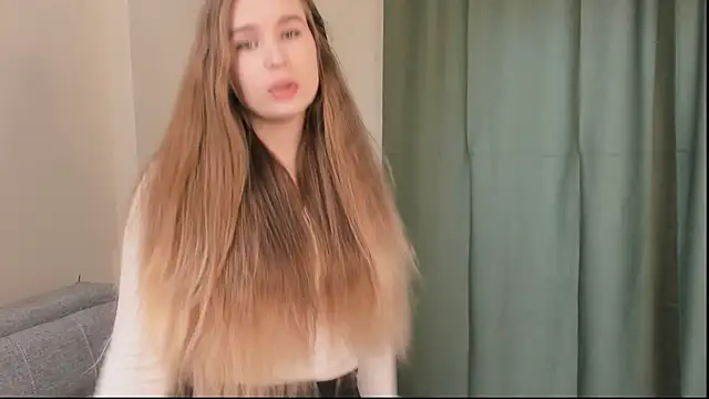 Snapshot of CoriEustis chatting on March 20, 7:53 am CoriEustis online show from March 20, 7:53 am