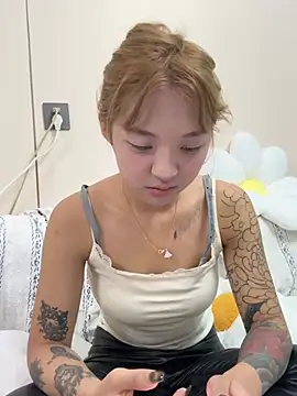 Alano0001 online show from March 19, 6:24 am