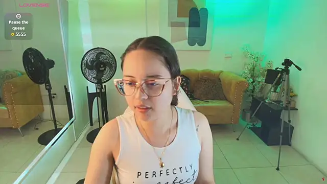 Shady bug online show from May 19, 6:37 pm