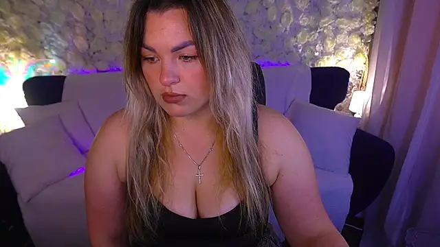 Snapshot of AlissyaGrayy chatting on May 29, 5:35 am AlissyaGrayy online show from May 29, 5:35 am
