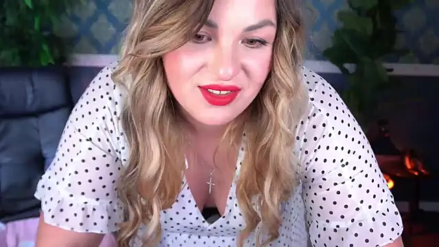 AlissyaGrayy online show from April 30, 12:56 pm