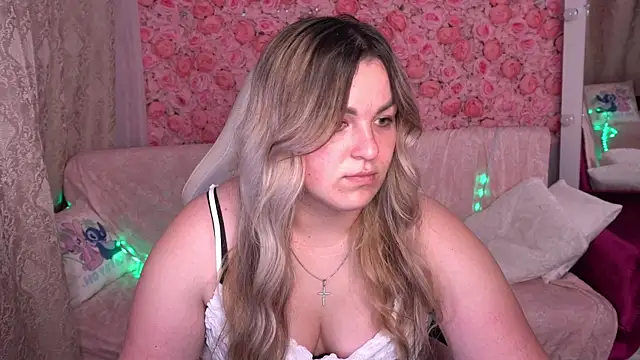 AlissyaGrayy online show from March 19, 1:44 pm