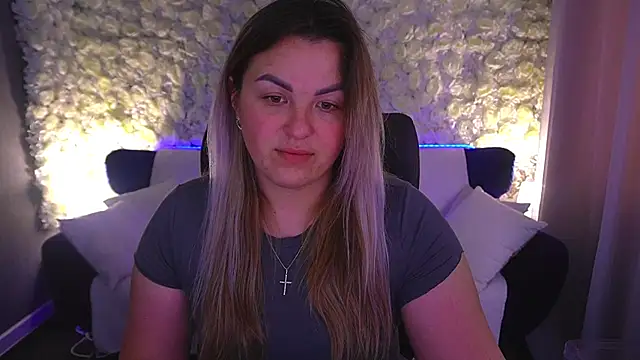 AlissyaGrayy online show from May 12, 12:44 pm