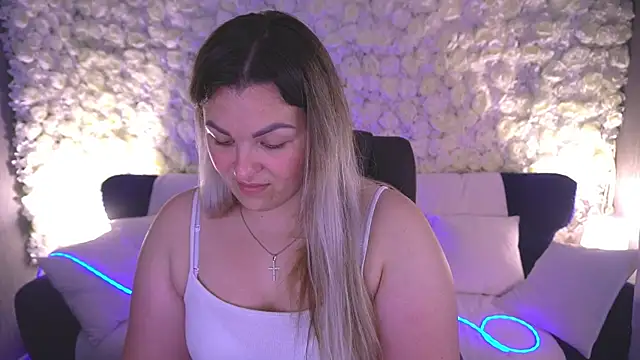 AlissyaGrayy online show from May 11, 4:04 pm