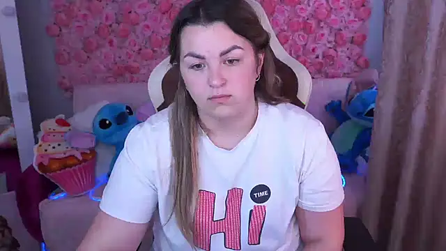 Snapshot of AlissyaGrayy chatting on June 3, 5:41 am AlissyaGrayy online show from June 3, 5:41 am