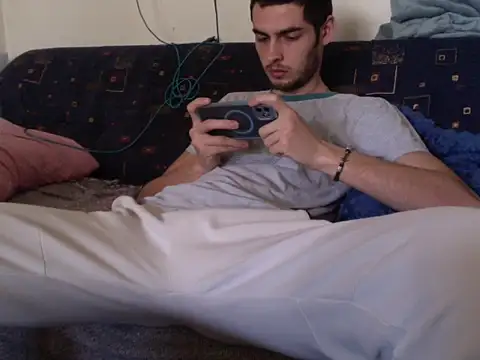 anno18 online show from March 22, 9:55 am