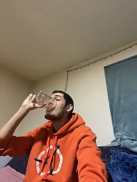 anno18 online show from March 27, 6:31 pm