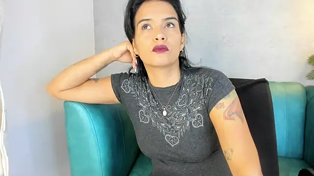 Snapshot of Samantha__Firee chatting on May 13, 12:23 pm Samantha Firee online show from May 13, 12:23 pm