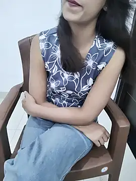 myra77 online show from April 15, 8:31 pm
