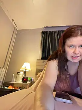 JulieetteLatte online show from May 4, 1:31 am