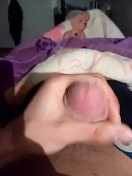 Snapshot of Diaaeddne chatting on April 2, 10:05 pm Diaaeddne online show from April 2, 10:05 pm