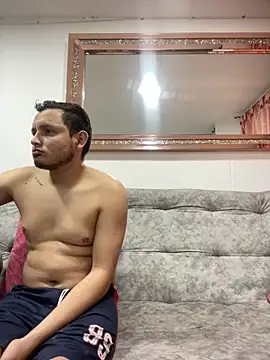 leoylia online show from April 10, 3:46 am