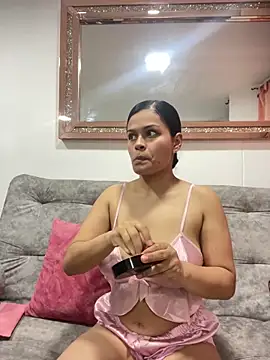 leoylia online show from April 14, 3:44 am