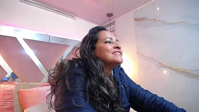 Rhachelevans online show from March 17, 9:01 am