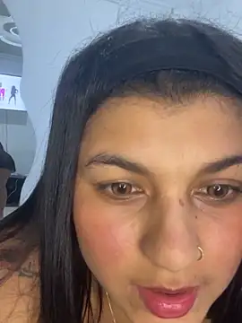 Snapshot of Mia_rouseee chatting on March 25, 3:50 am Mia rouseee online show from March 25, 3:50 am