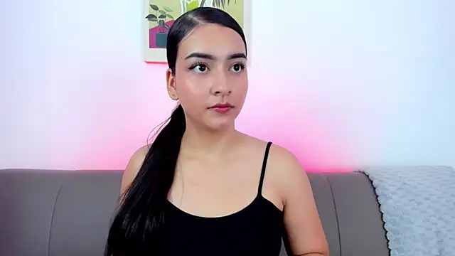 sweet aura31 online show from April 10, 9:00 pm