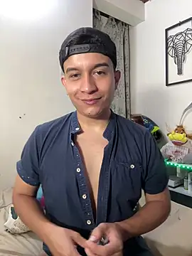 Max Parkerr online show from May 22, 5:33 pm