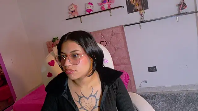 AryahMoonn online show from March 20, 3:18 am