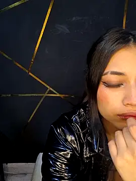 AryahMoonn online show from May 30, 3:46 am