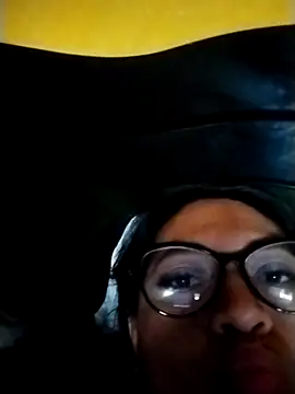 LatinSquirtBaby online show from May 21, 7:44 pm