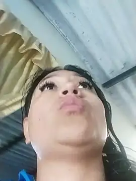 LatinSquirtBaby online show from May 15, 7:01 pm