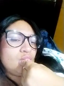 LatinSquirtBaby online show from May 29, 12:38 am