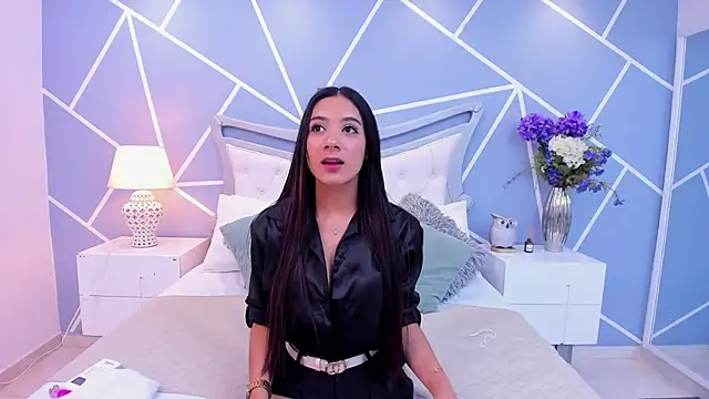 EmmaFosther online show from March 26, 7:45 pm