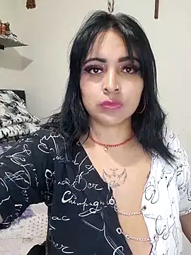 Sarah-917 online show from April 21, 8:15 pm