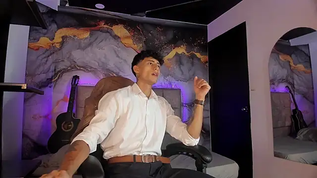 MaxiimoRomano  online show from May 5, 1:25 pm