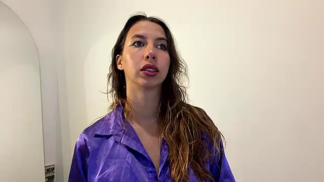 Julieta Jol online show from June 12, 1:42 pm