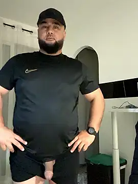 Ryan06617 online show from April 18, 1:30 am