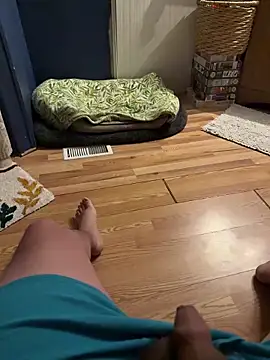 UnCutGrower11 online show from March 17, 2:14 am