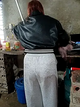 hoanglananh1 online show from March 17, 4:15 am