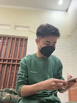 Hoanganhdayroii online show from March 21, 1:40 am