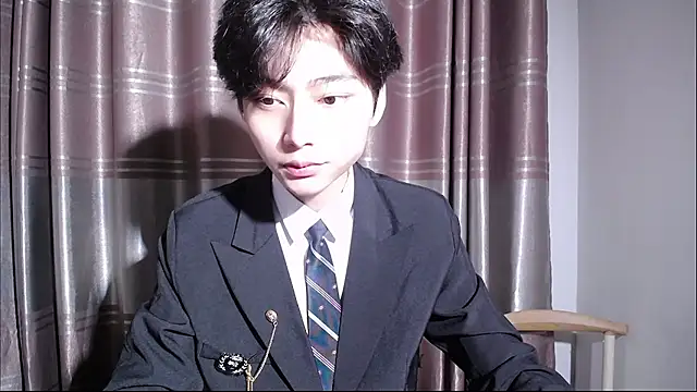 Snapshot of XX-XIUXIU chatting on May 29, 8:04 pm XX-XIUXIU online show from May 29, 8:04 pm