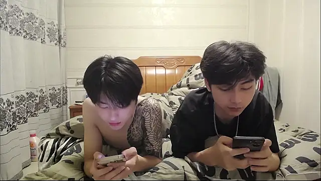 Snapshot of XX-XIUXIU chatting on May 17, 5:35 pm XX-XIUXIU online show from May 17, 5:35 pm