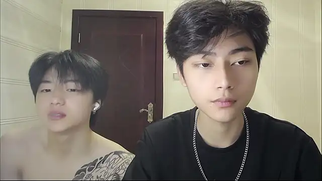 Snapshot of XX-XIUXIU chatting on May 16, 3:33 pm XX-XIUXIU online show from May 16, 3:33 pm