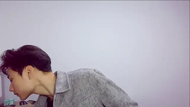 XX-XIUXIU online show from April 4, 1:17 pm