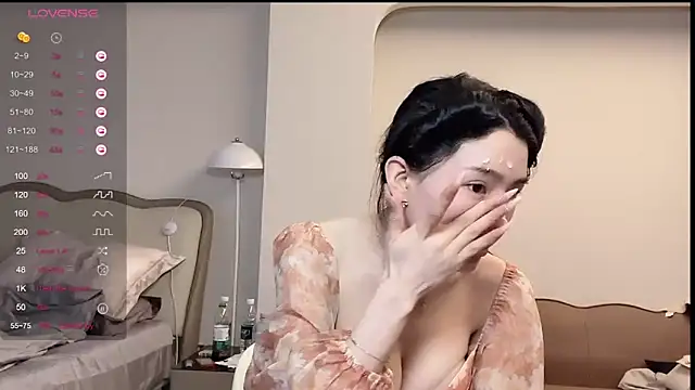 Snapshot of kiki-12 chatting on June 4, 6:51 am kiki-12 online show from June 4, 6:51 am