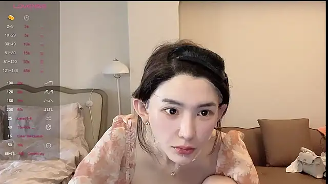 Snapshot of kiki-12 chatting on July 15, 9:27 am kiki-12 online show from July 15, 9:27 am