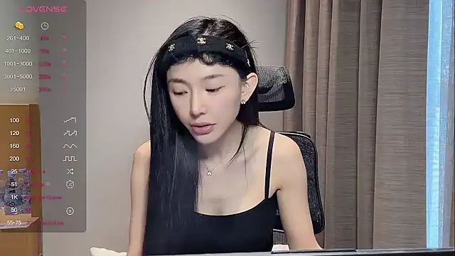 kiki-12 online show from April 16, 3:29 am