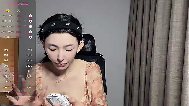 kiki-12 online show from April 3, 12:06 am