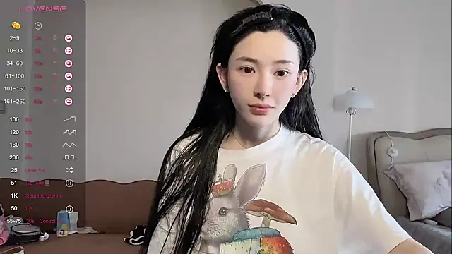 Snapshot of kiki-12 chatting on May 30, 8:31 am kiki-12 online show from May 30, 8:31 am
