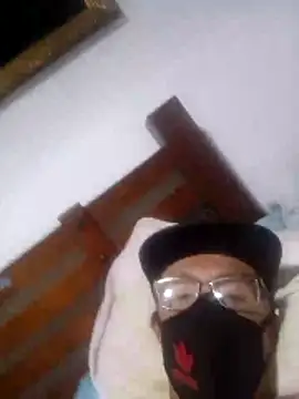 Amberes12 online show from April 4, 6:42 am